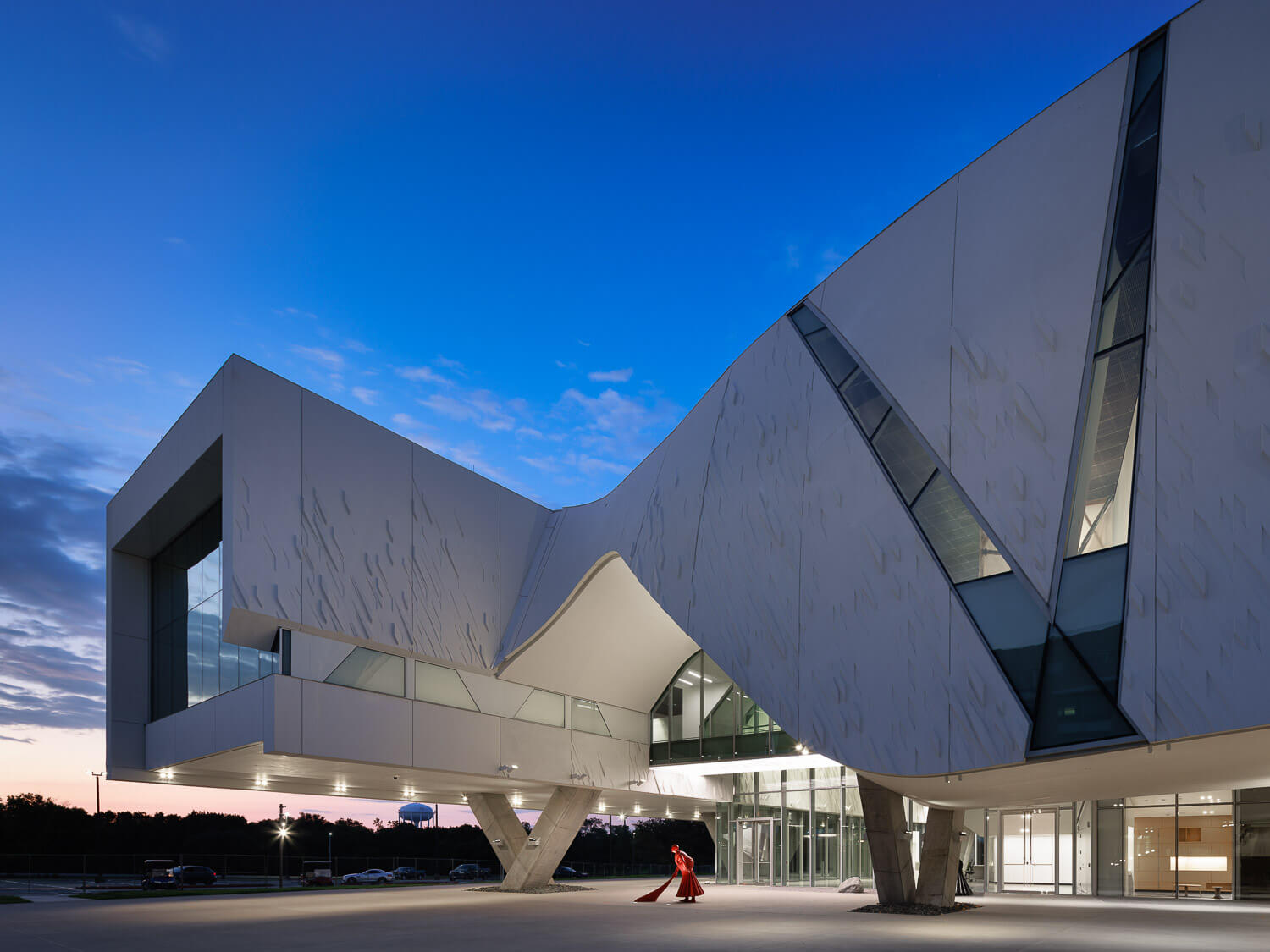 Morphosis completes concrete&amp;clad building for Crow Museum of Asian Art at UT Dallas