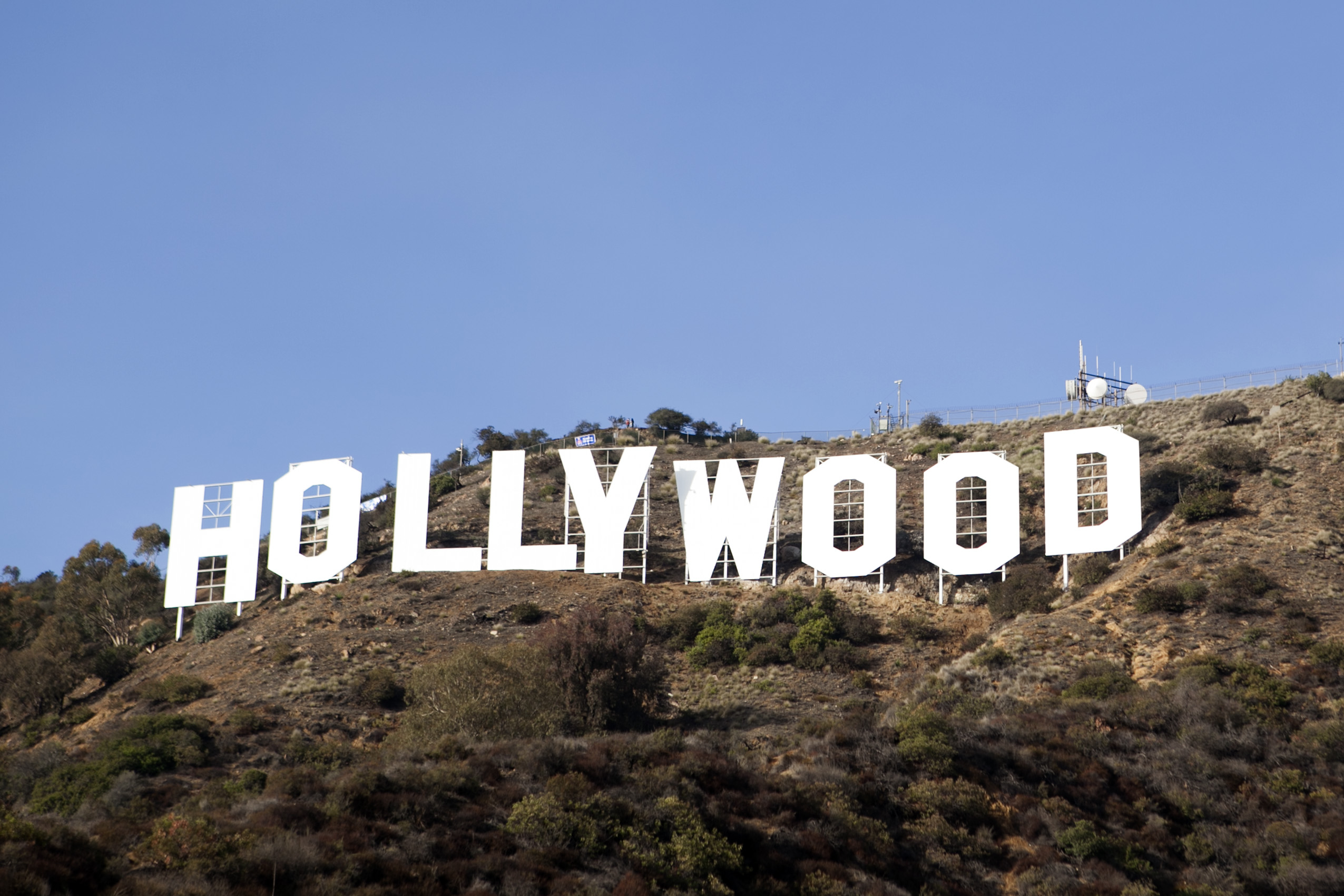 Video> Hollywood Sign Facelift Complete in Time for 90th ...