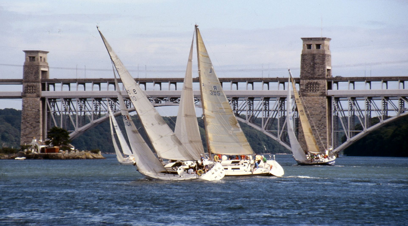 For his 87th birthday, Frank Gehry embraces yacht life ...