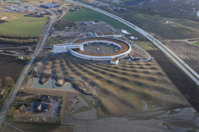 A Snøhetta-designed landscape takes shape around the MAX Lab IV particle accelerator. (© ABML4, Courtesy Snøhetta)