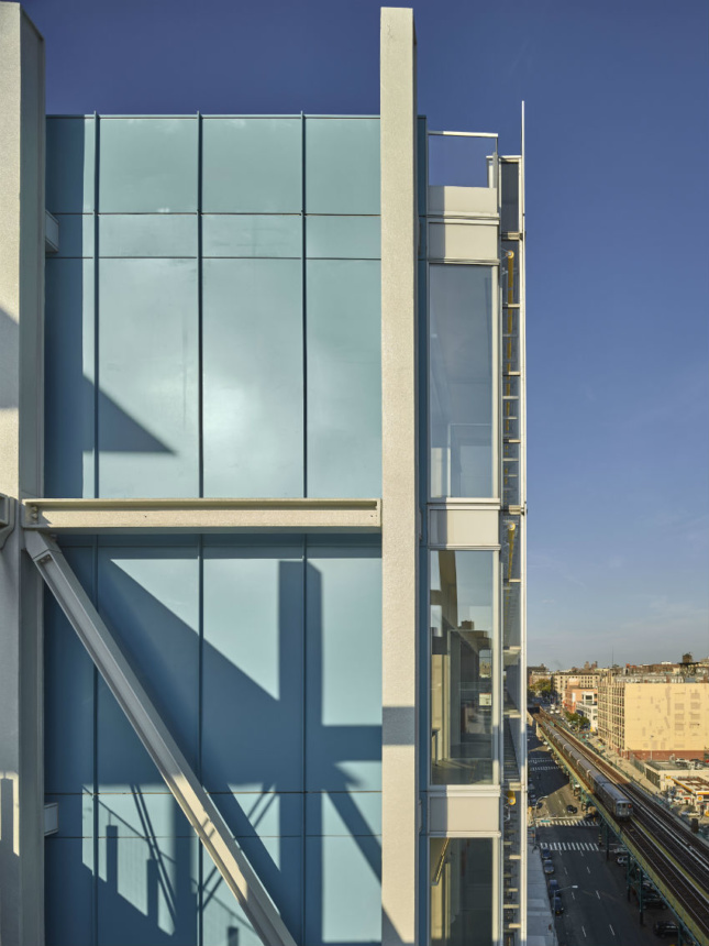 Detail of Jerome L. Greene Science Center. (Courtesy Columbia University / Frank Oudeman)