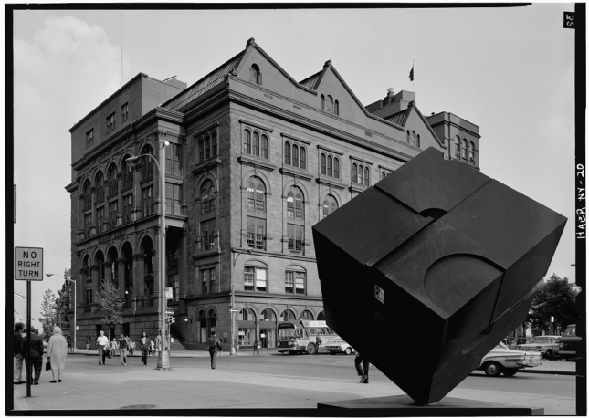 1971, Jack E. Boucher. (Courtesy Historic American Engineering Survey, Library of Congress Prints and Photographs Division. Photo Title: "Cooper Union for the Advancement of Science & Art, Third & Fourth Avenues, Astor Place, Seventh Street, New York County, NY')