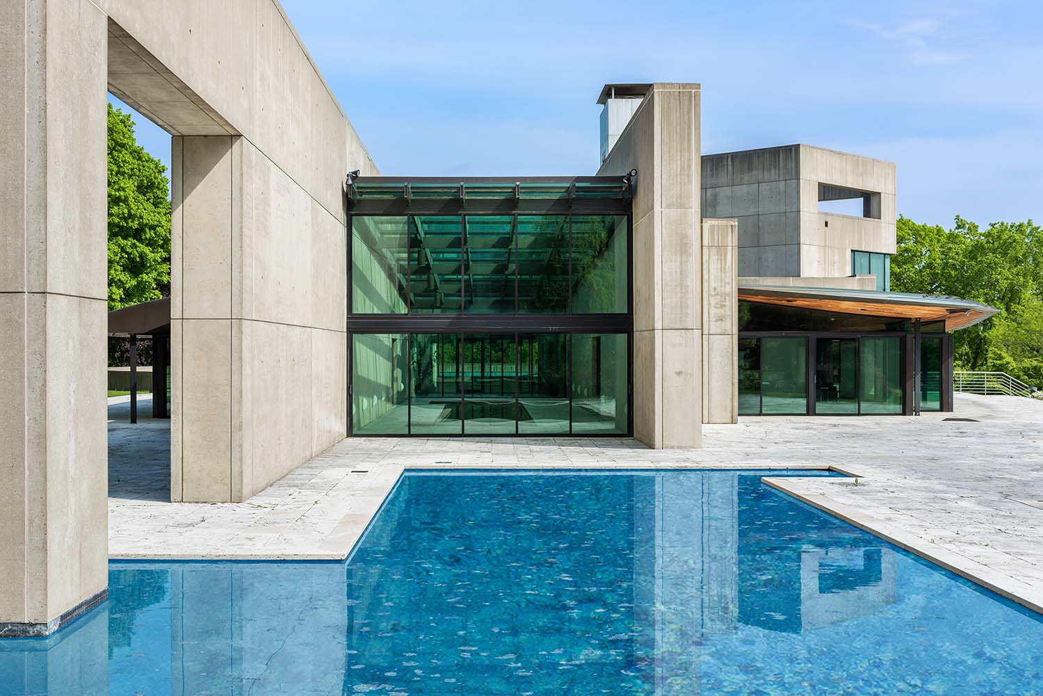 Modern and Contemporary Homes with Glass Walls and Windows - Christie's  International Real Estate
