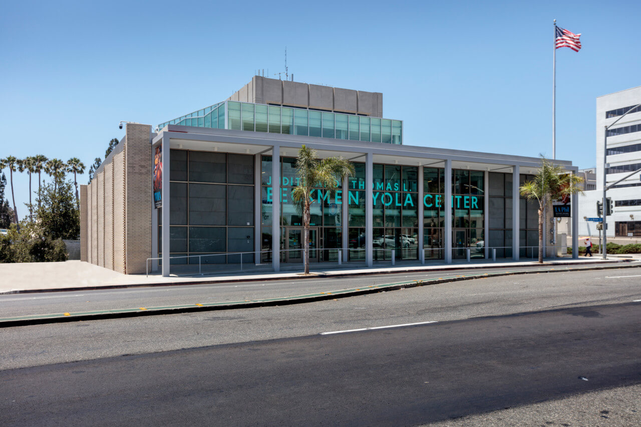 Frank Gehry's Spinning Tales shows off new sculptures at the Beverly Hills  Gagosian gallery