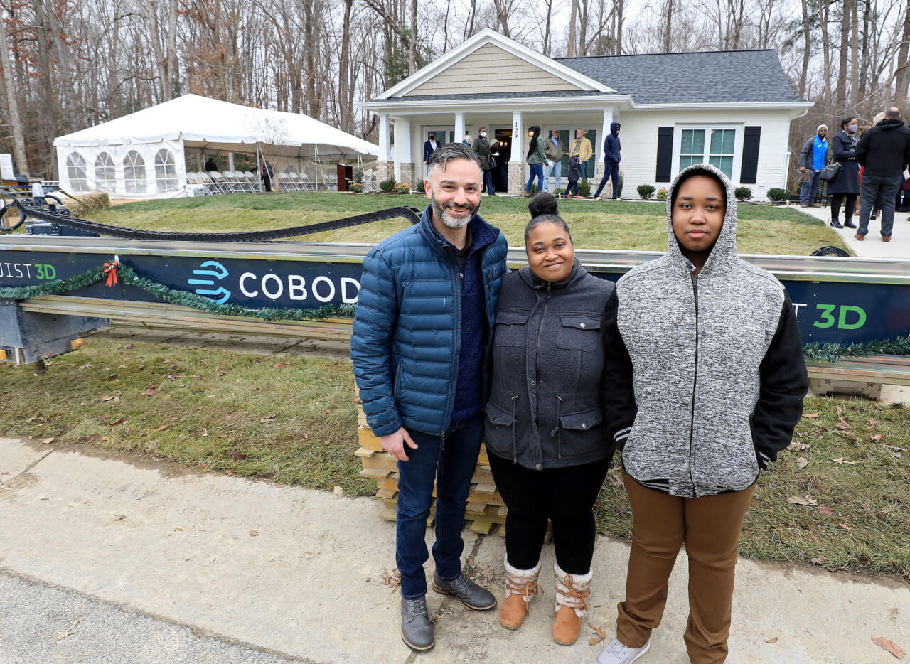 Virginia family gets keys to Habitat for Humanity's first 3D-printed home  in the US - KESQ