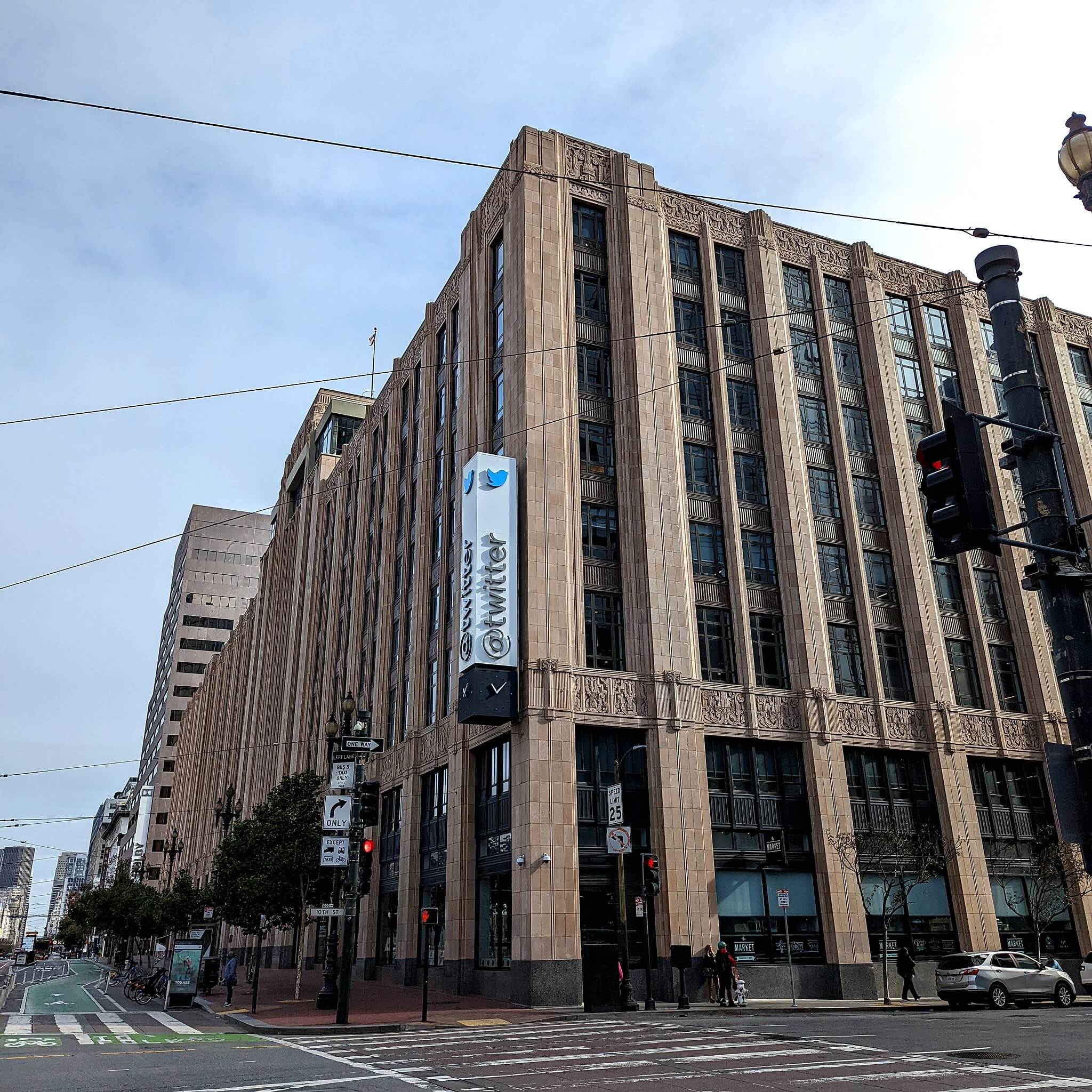 San Francisco says Twitter needs permits for its office bedrooms