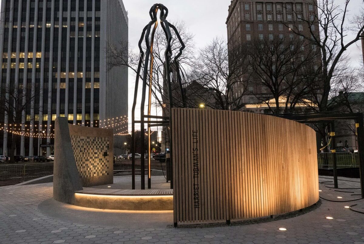 Harriet Tubman monument unveiled in Newark