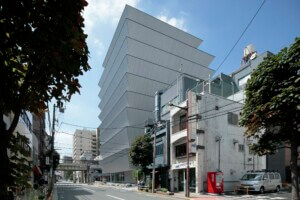 Makoto Yamaguchi Design’s MONOSPINAL in street context