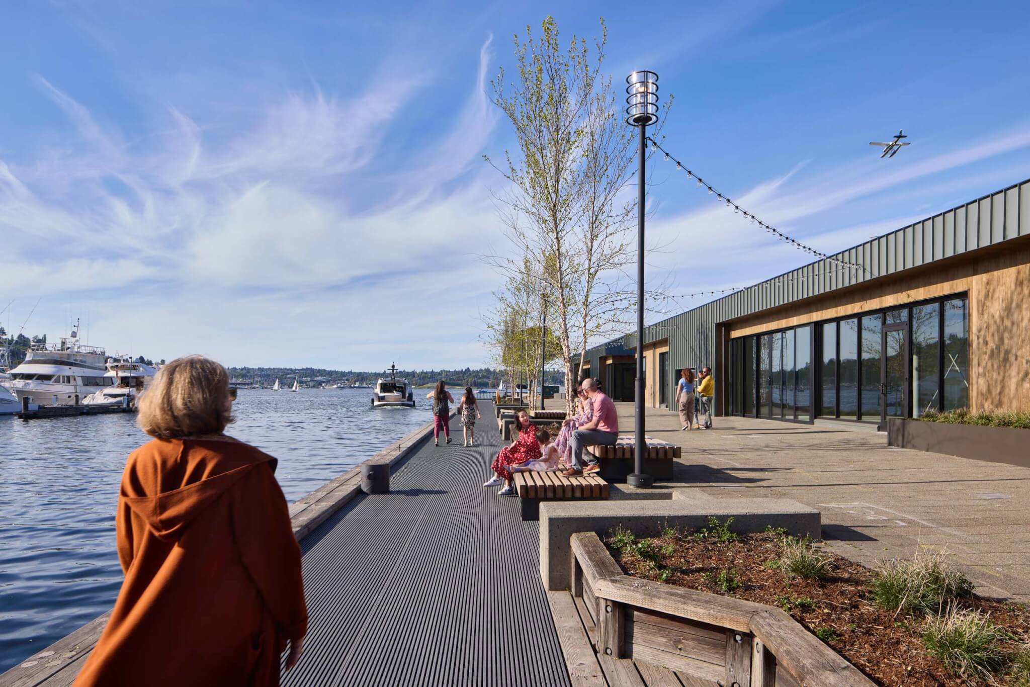 pedestrian paths around Lake Union