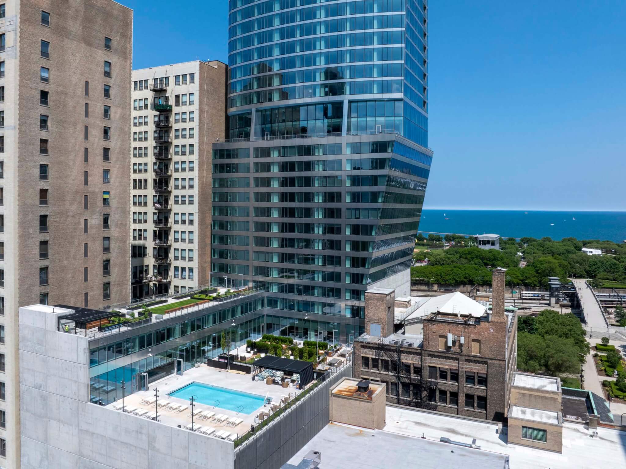 pool and 1000M building