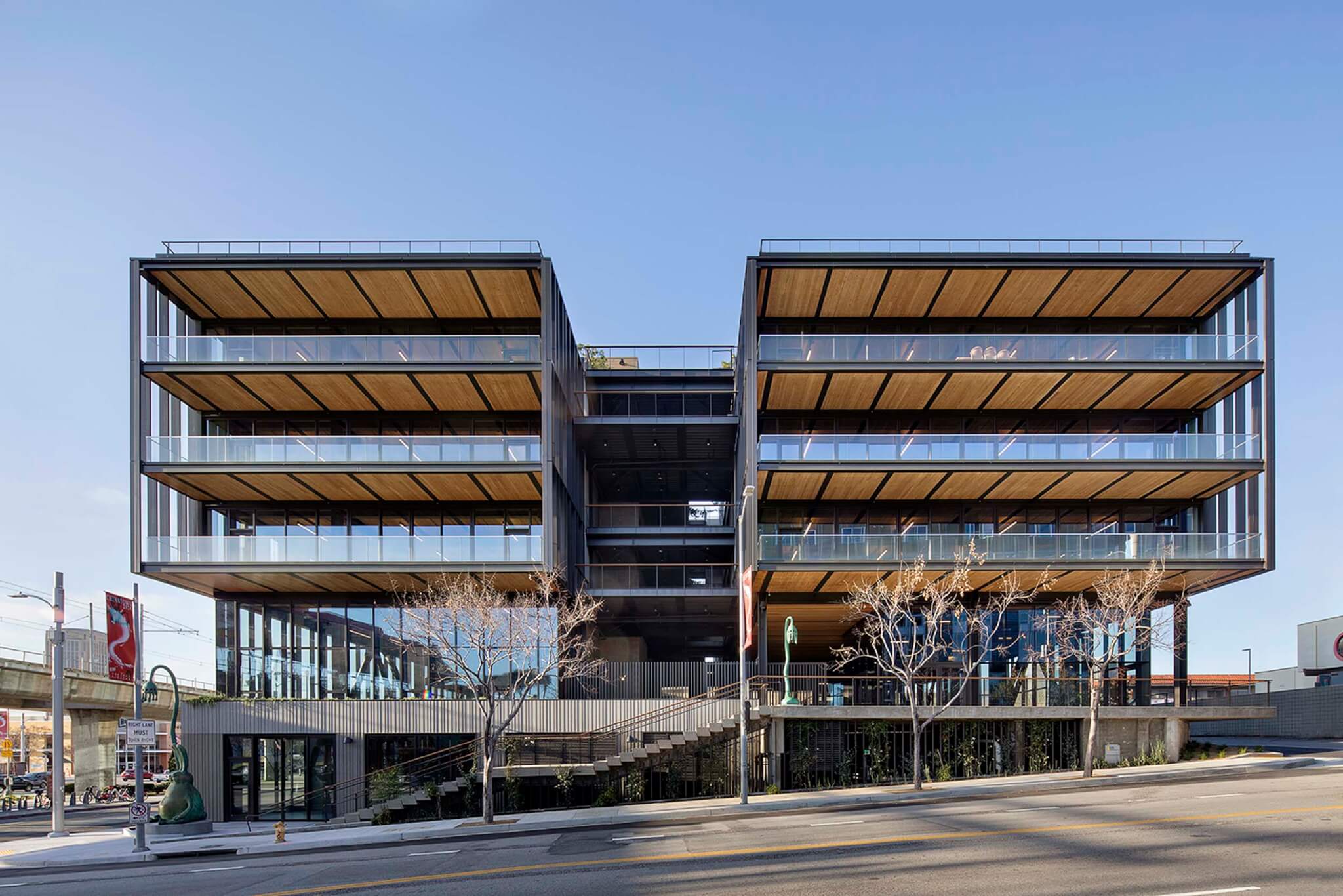 exterior view of 843 North Spring Street in Los Angeles by LEVER Architecture