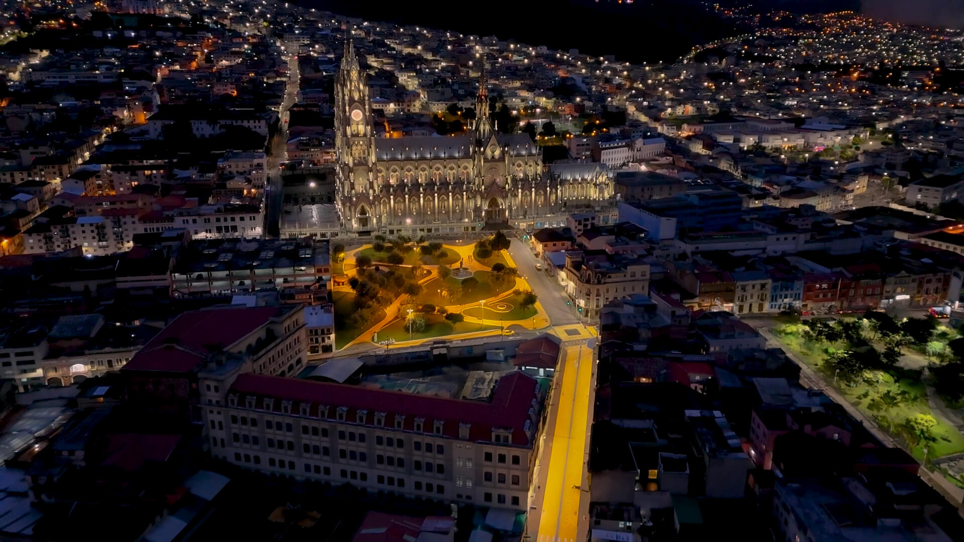 aerial view at nighttime of CROMA by Estudio Felipe Escudero