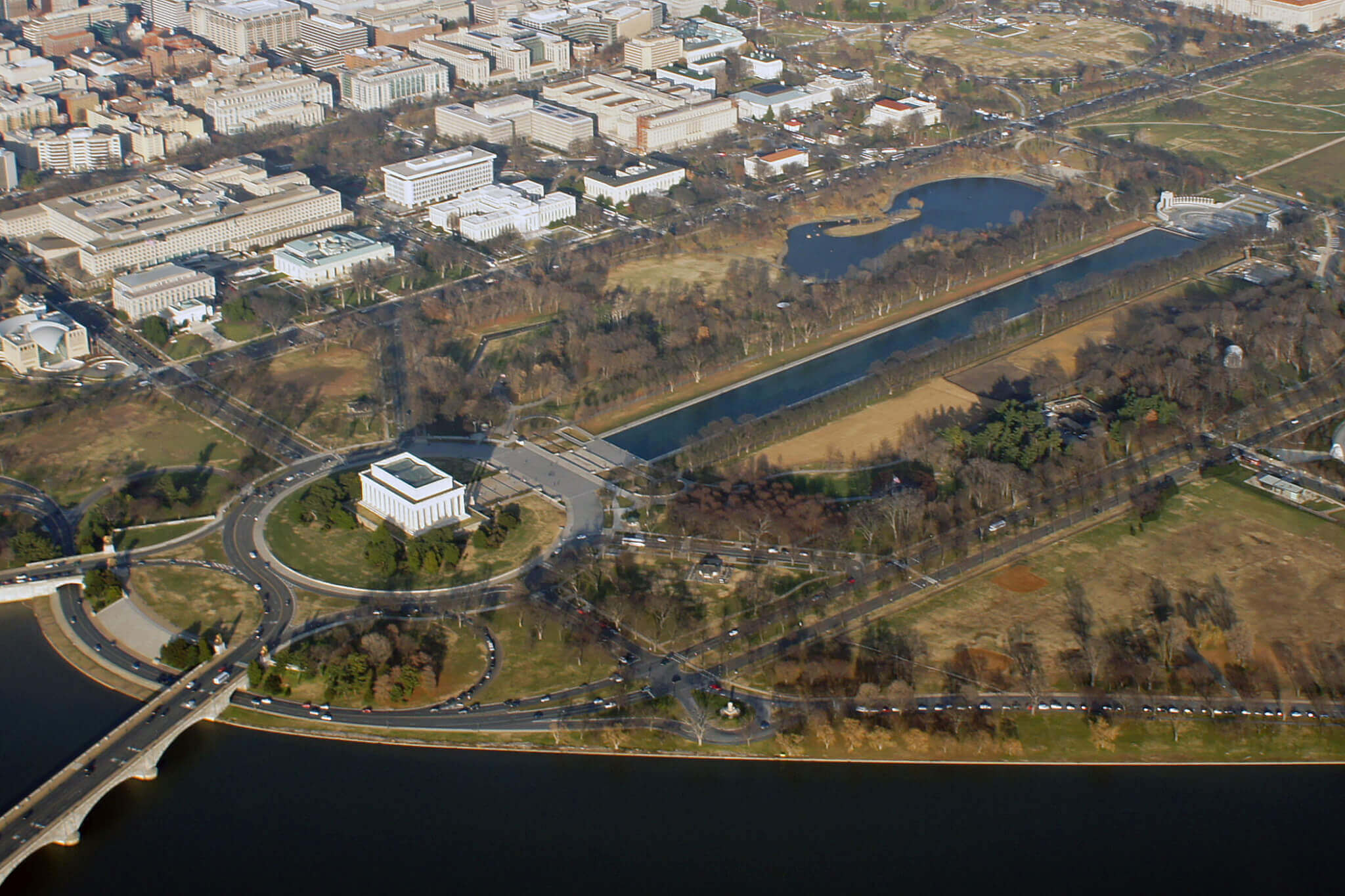 Aerial view of the National Mall with site for Global War on Terrorism Memorial northwest of the Lincoln Memorial